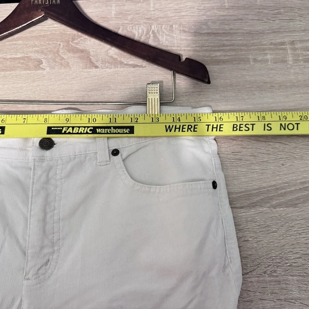 Lauren‎ Jeans Co Ralph Lauren Womens Size 8 White Corduroy Bootcut Pants